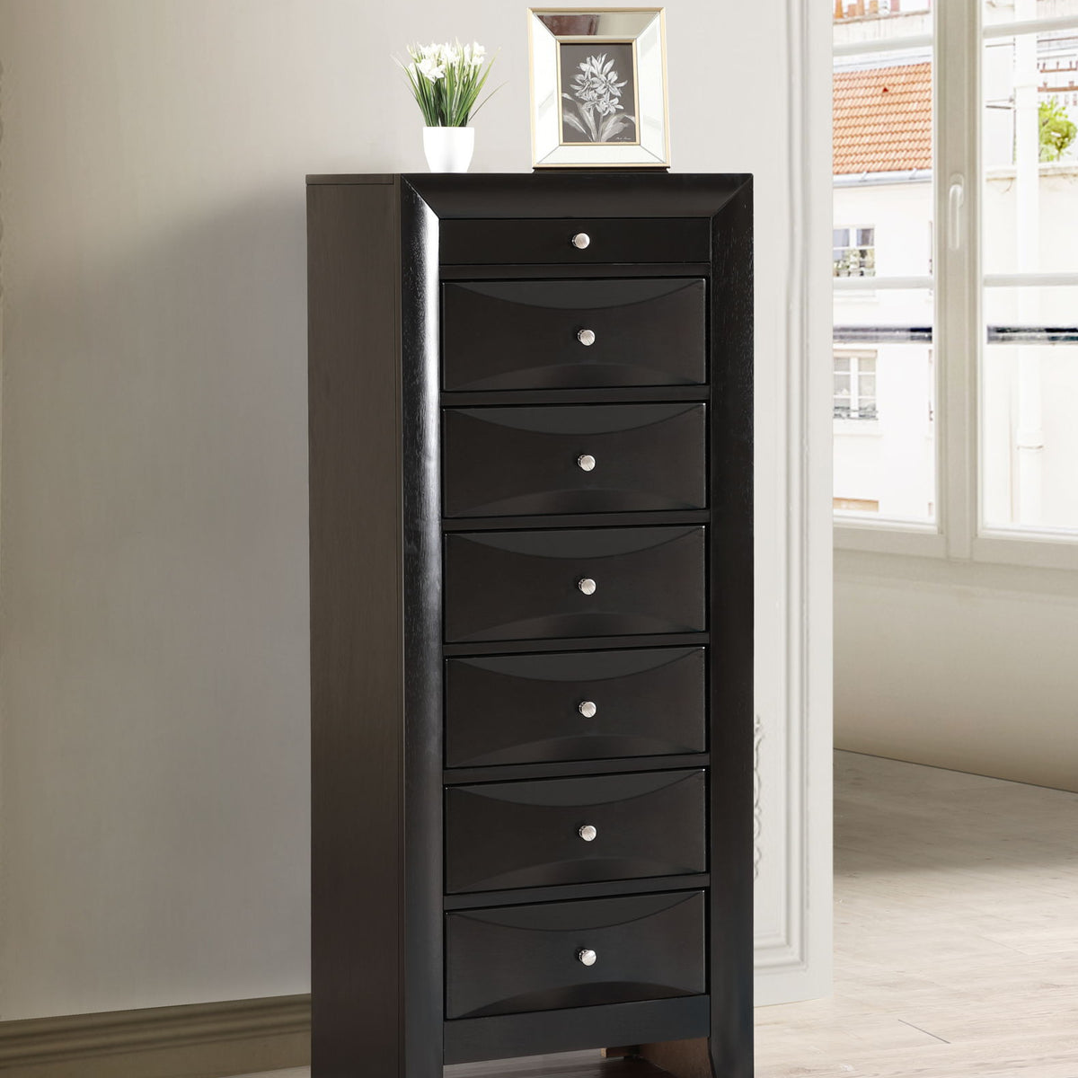 Marilla - 7 Drawer Lingerie Chest