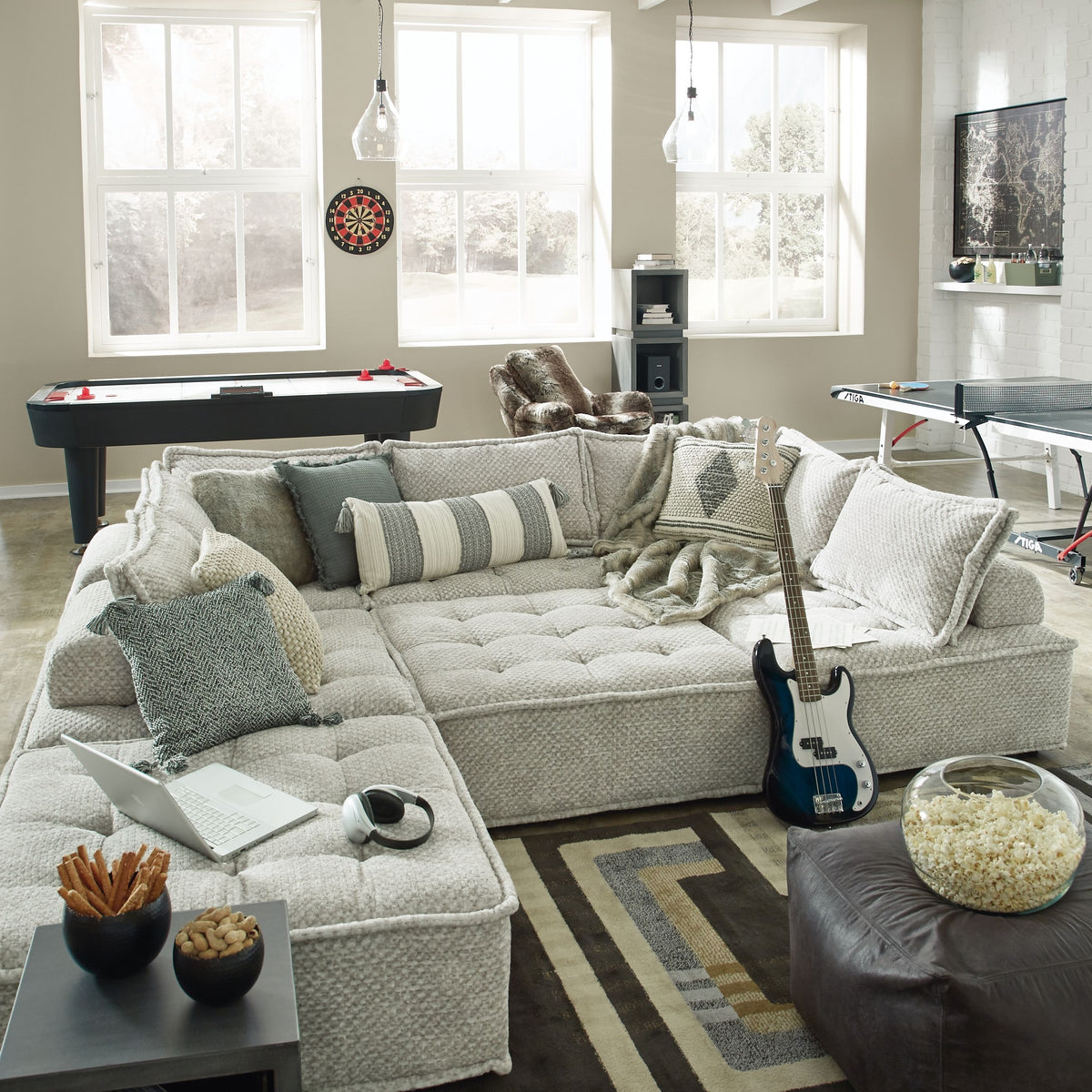 Bales - Sectional