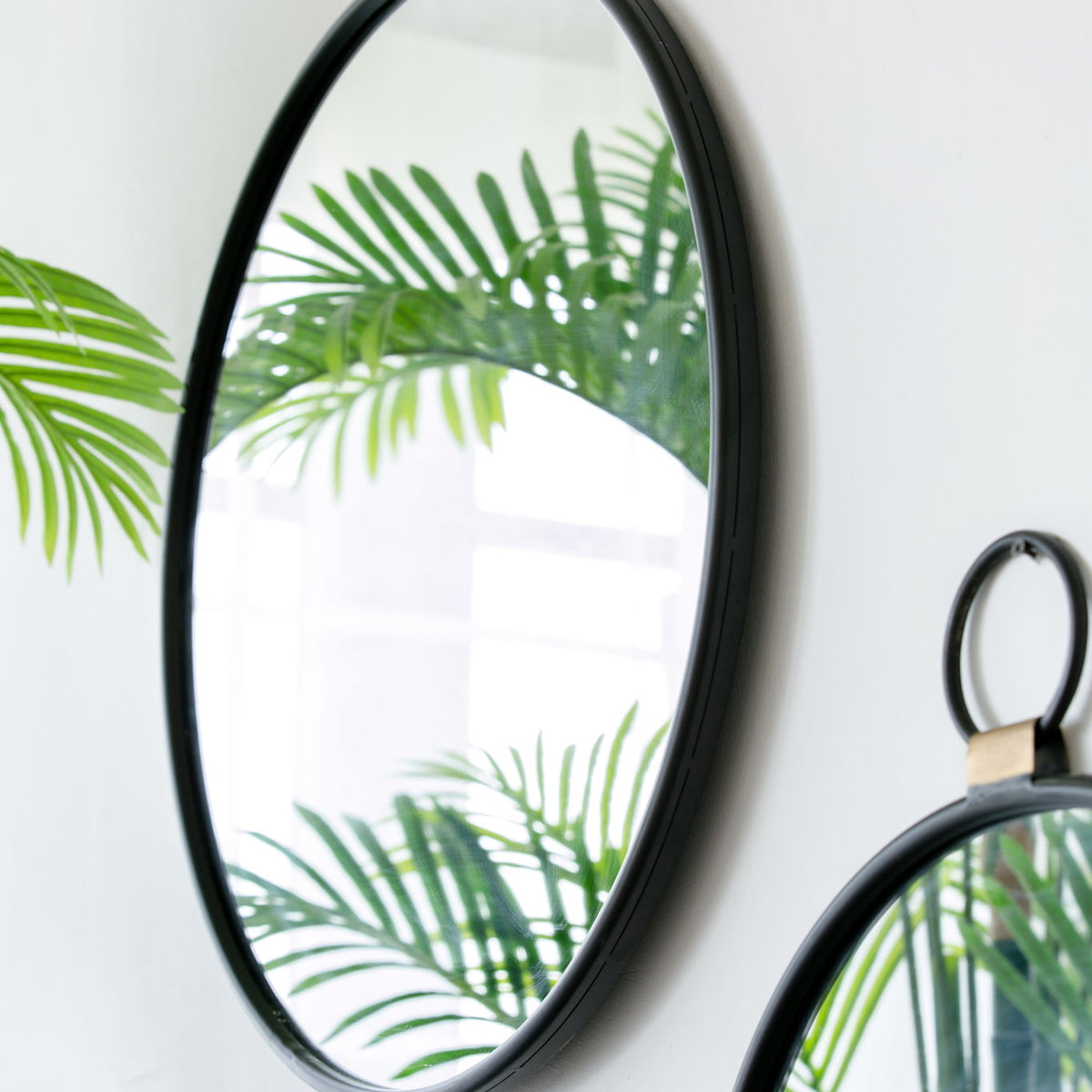 Wall Mirror With Frame, Contemporary Minimalist Accent Mirror For Living Room, Foyer, Entryway, Bedroom - Black