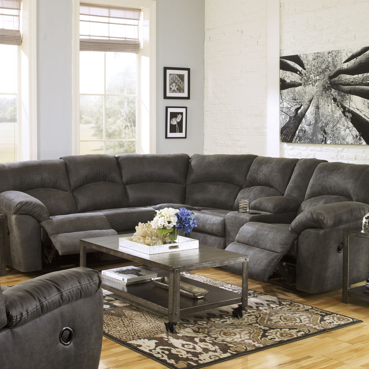 Tambo - Reclining Sectional
