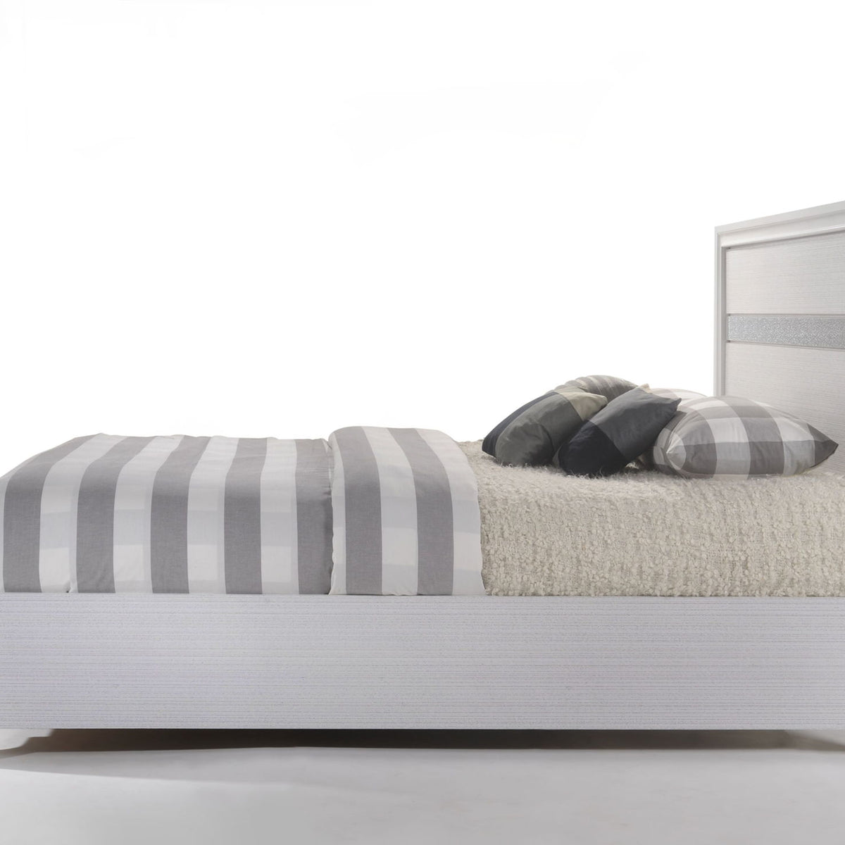 Naima - Elegance Bed