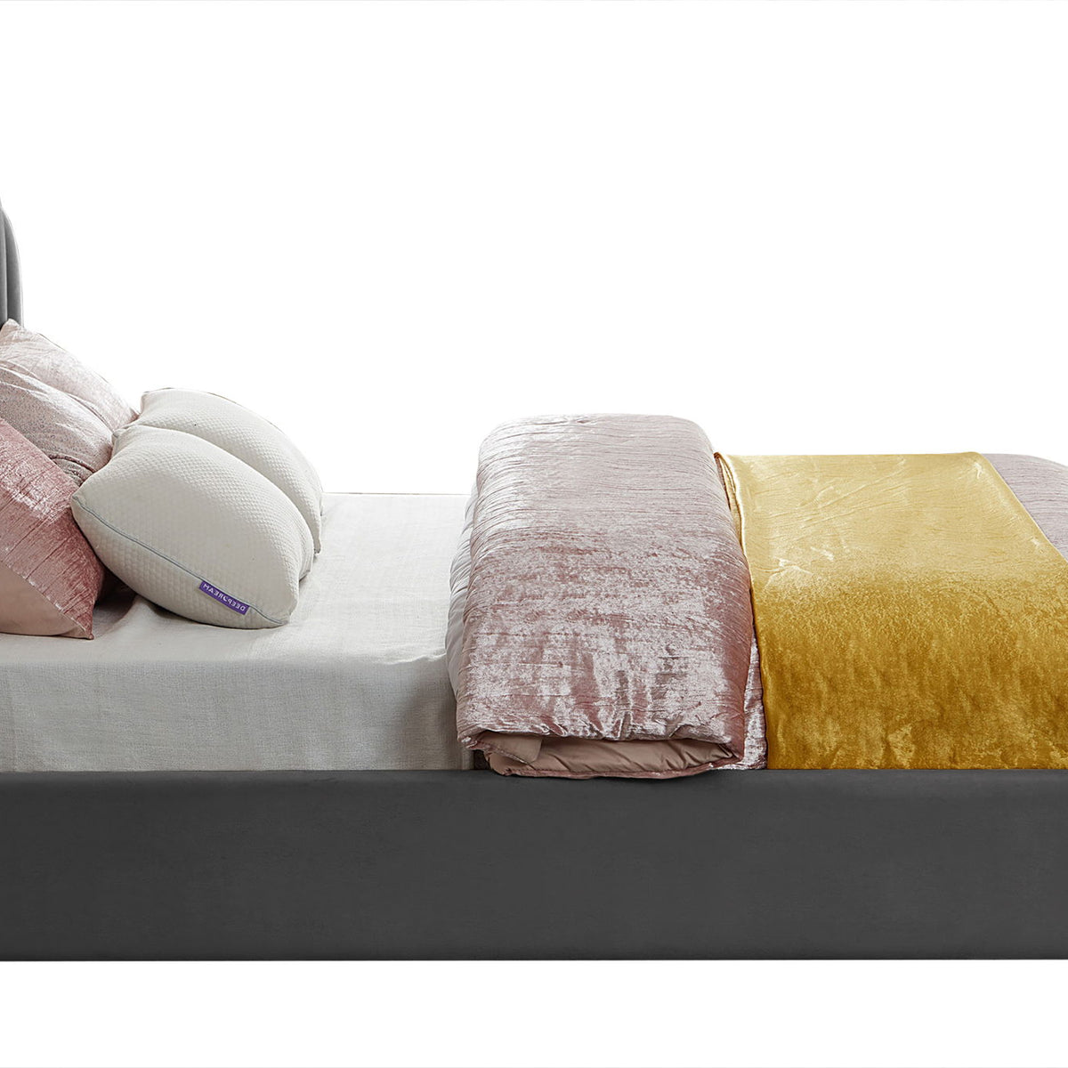 Lily - Bed