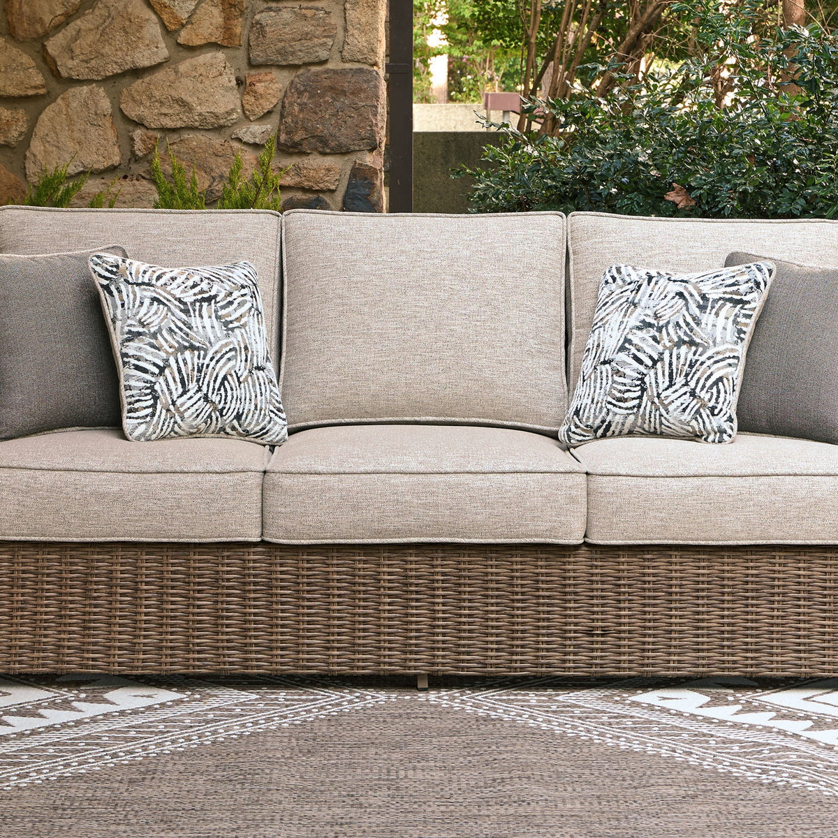 Laguna Heights - Sofa With Cushion - Beige