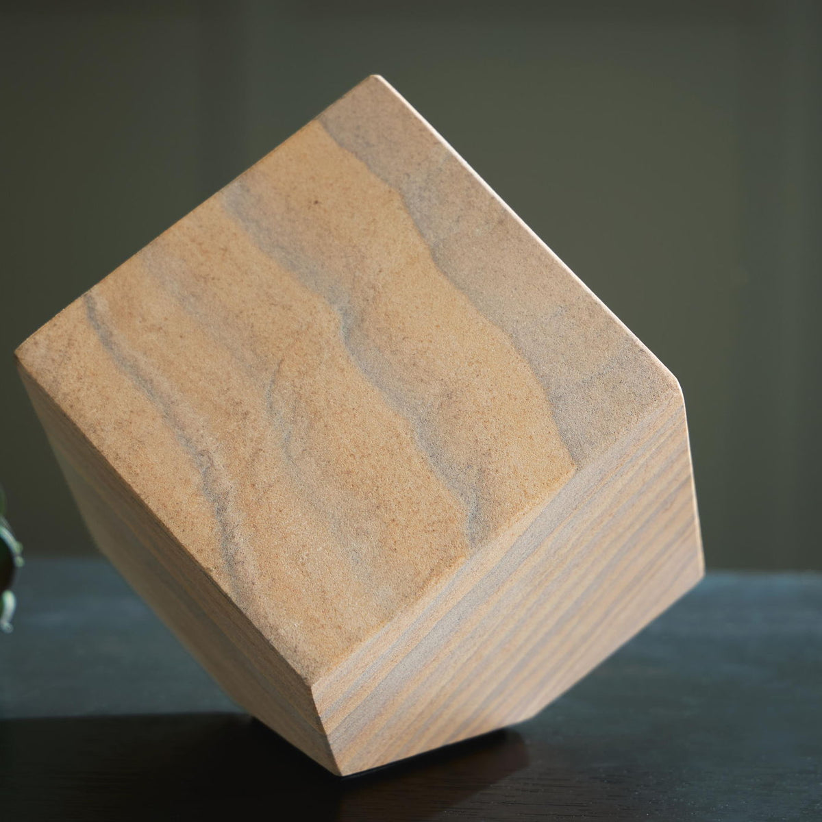 Hurport - Sculpture - Red / Tan