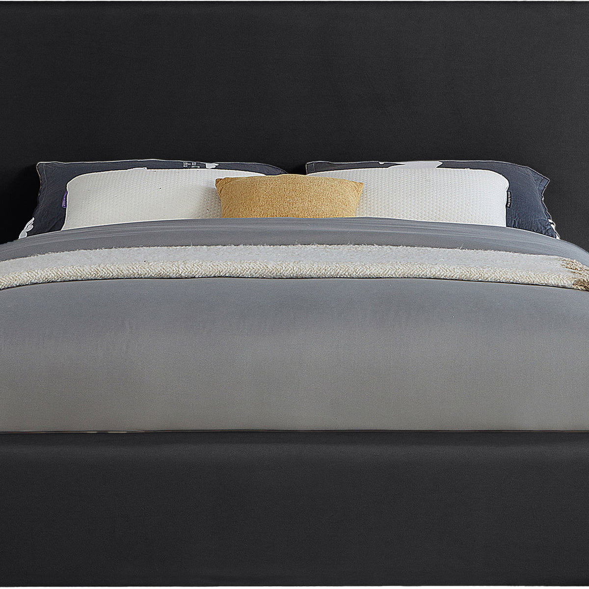 Dorian - Bed