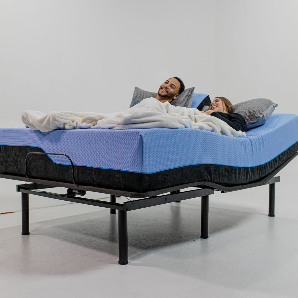 Refresh - 12" Queen Size Flex Head Memory Foam Hybrid Mattress And Adjustable Base Bundle - Blue