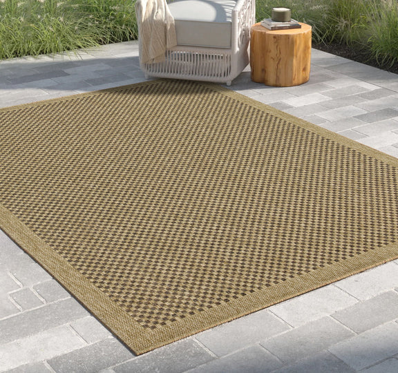 Light brown checkered polypropylene indoor/outdoor rug with flat woven surface
