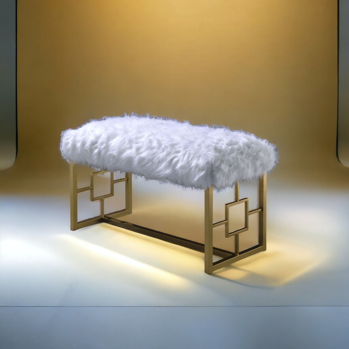 Bagley II - Bench Faux Fur - White / Gold