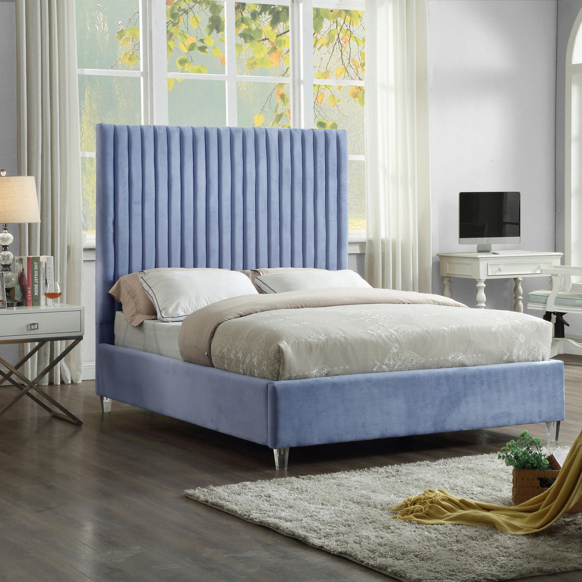 Candace - Bed