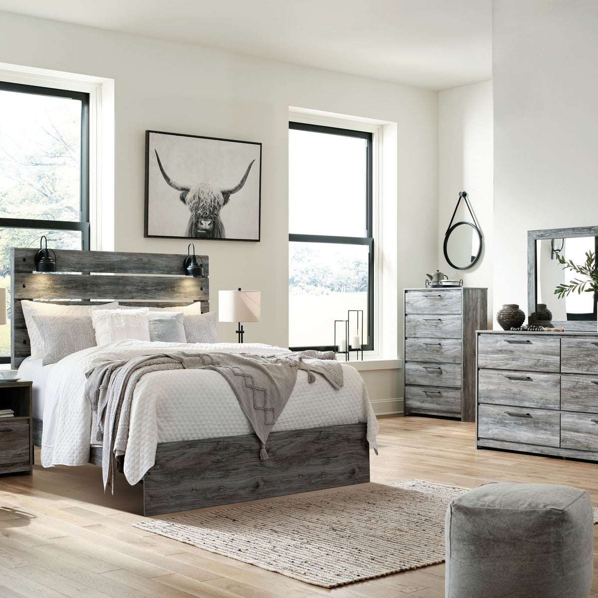 Baystorm - Six Smooth Drawer Dresser