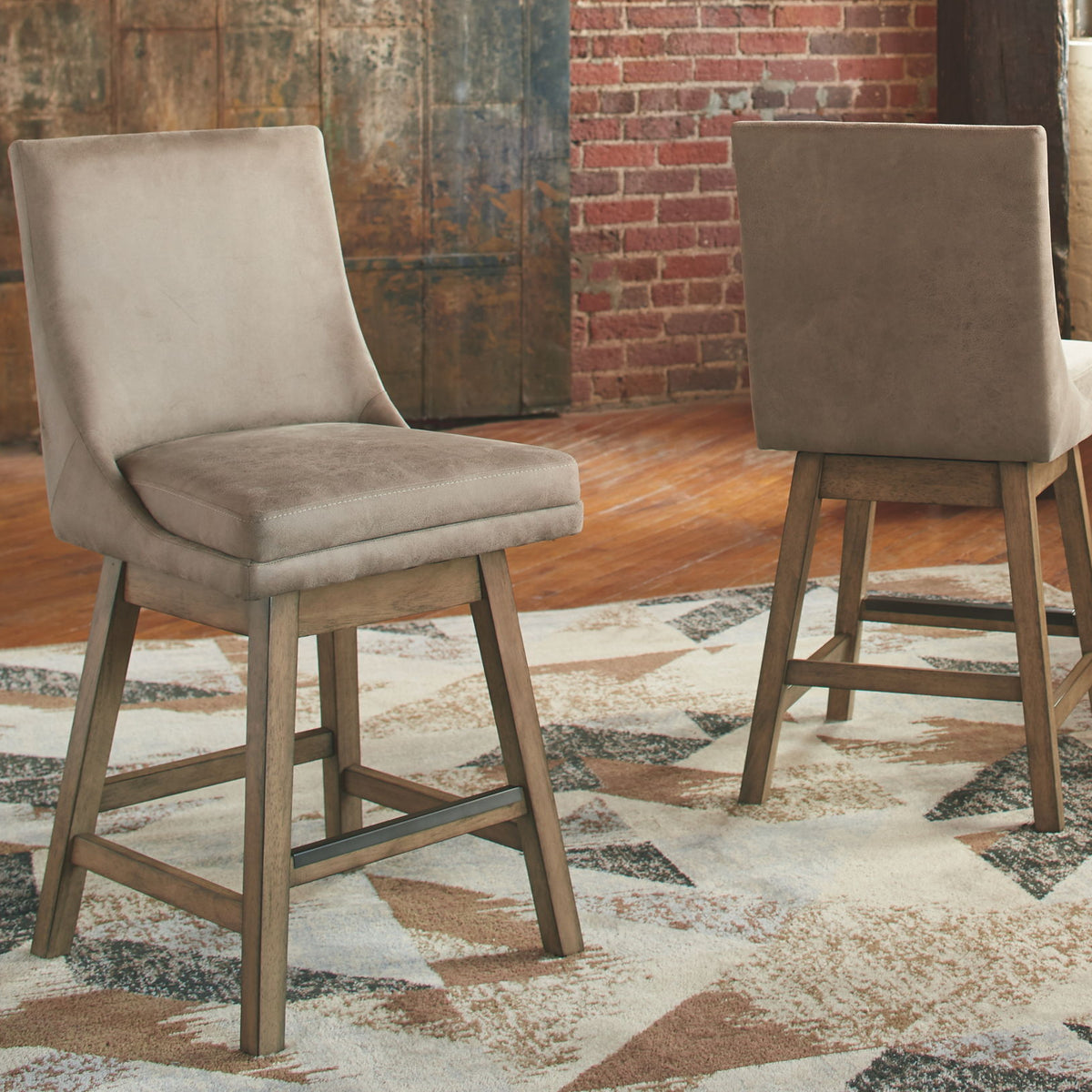 Tallenger - Swivel Barstool (Set of 2)