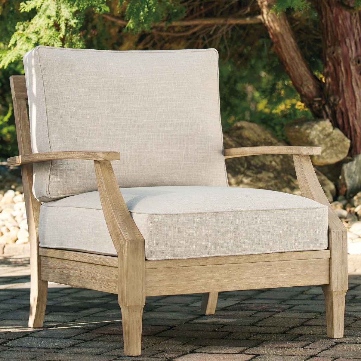 Clare View - Lounge Chair w/Cushion  - Beige