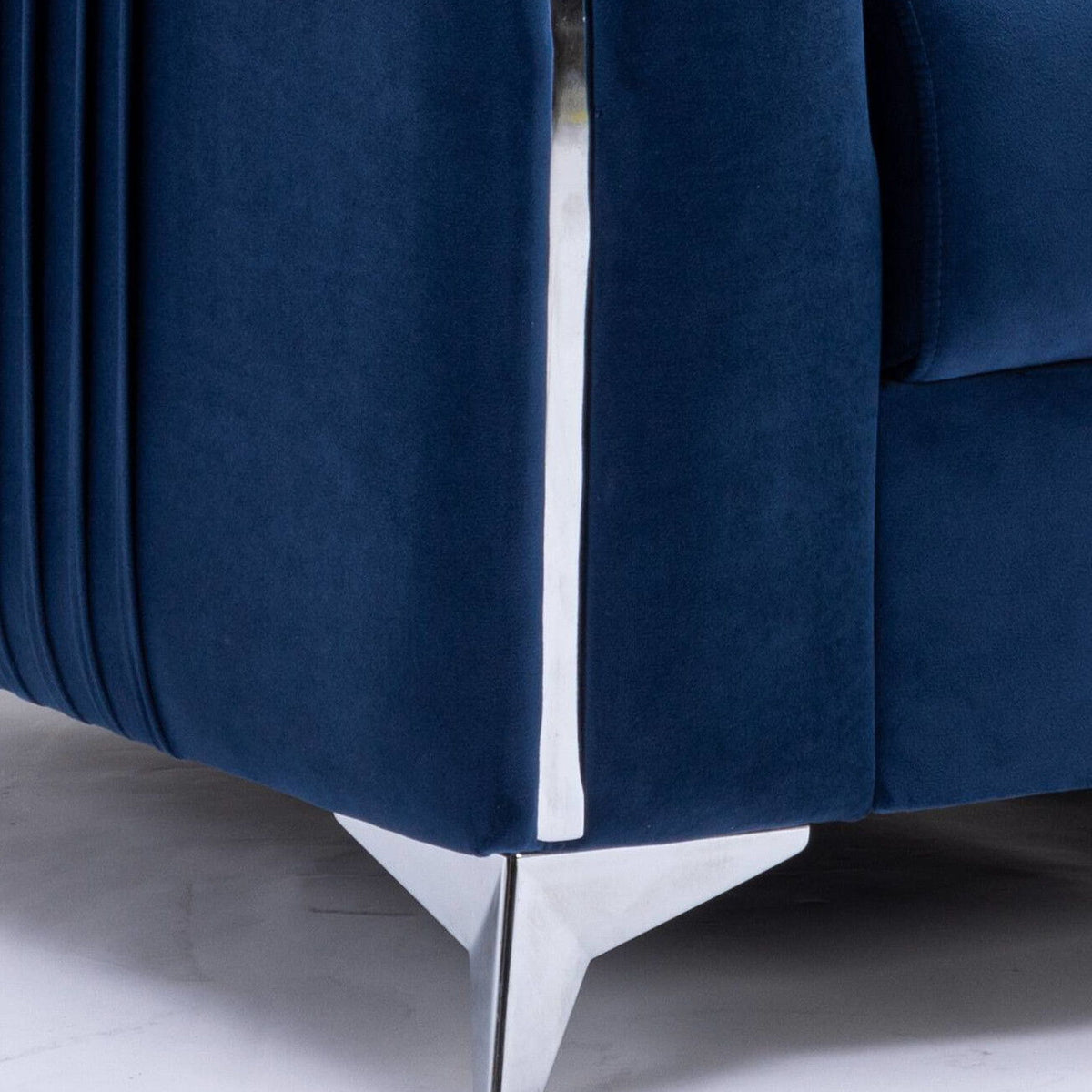 Wenona - Velvet Chair