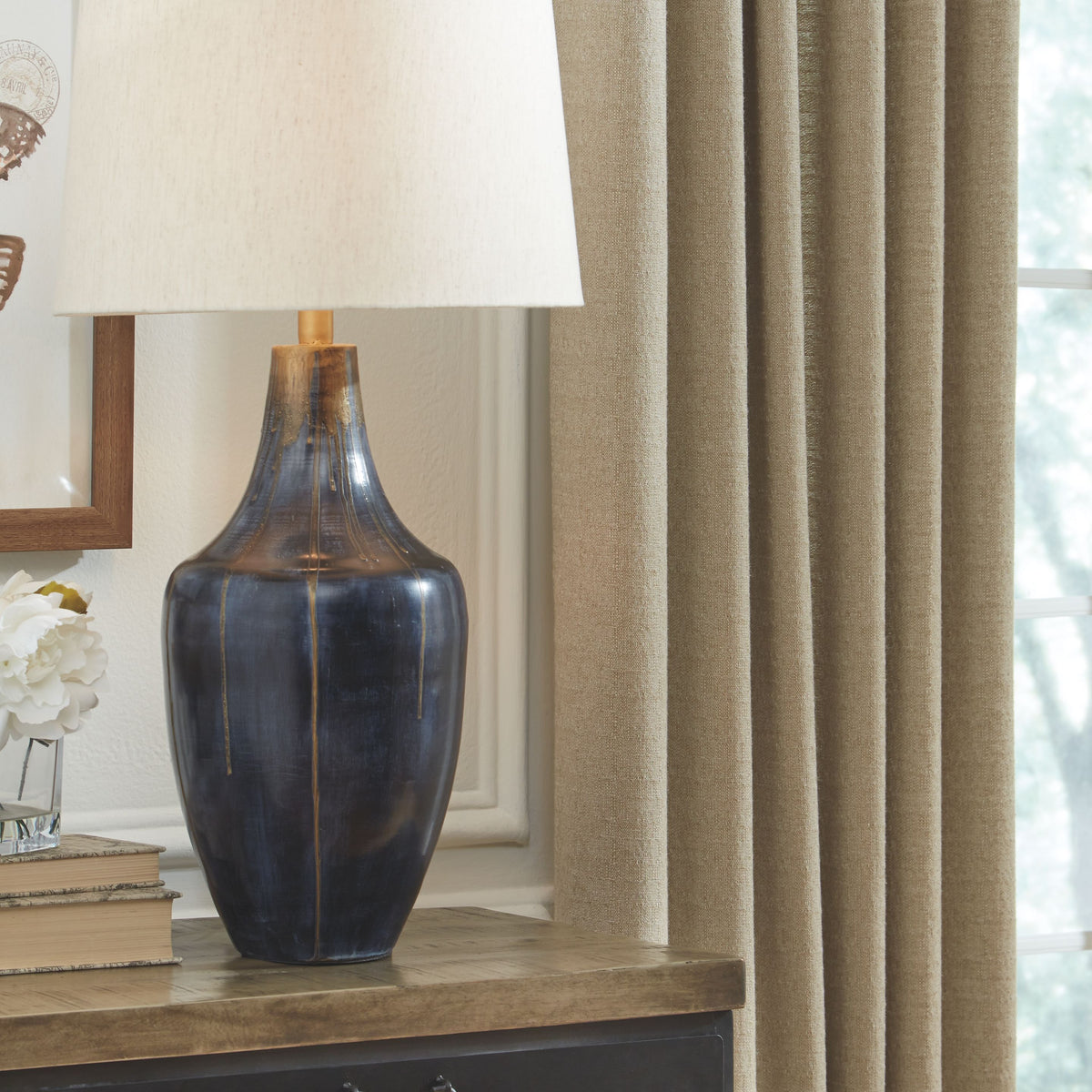 Evania - Metal Table Lamp  - Indigo