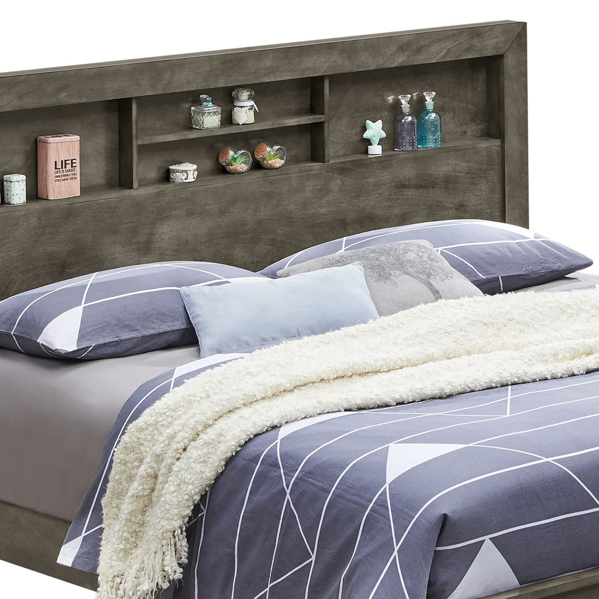 Bed With Transitional Design Stylish