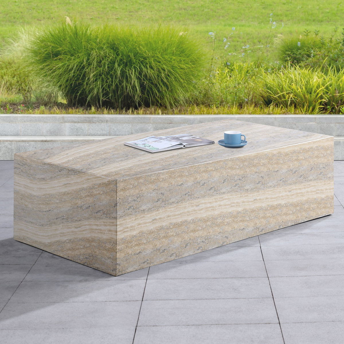 Piazza - Table