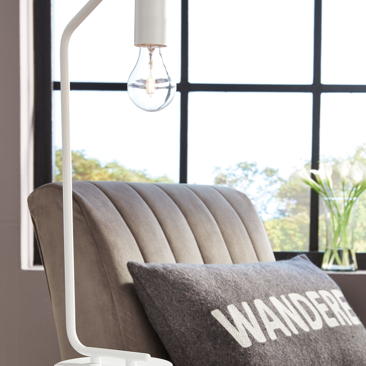 Covybend - Metal Desk Lamp