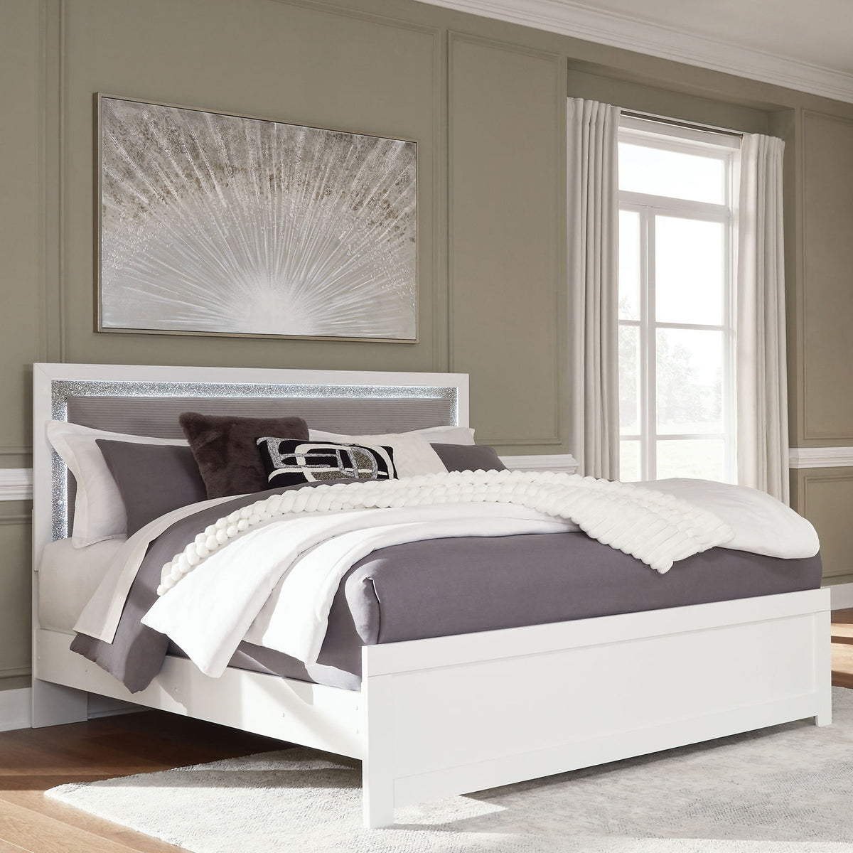 Maeling - Upholstered Panel Bed