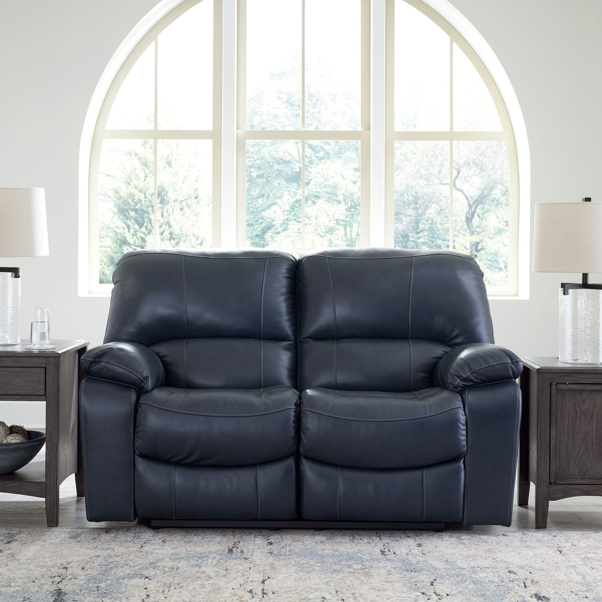 Leesworth - Reclining Loveseat