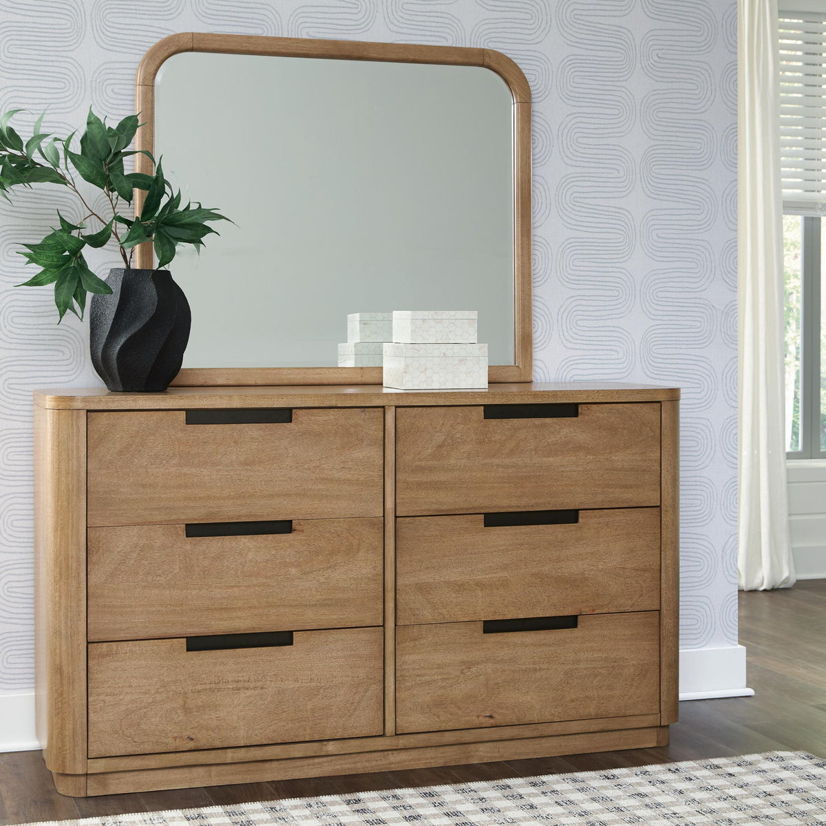 Pamaria - Dresser