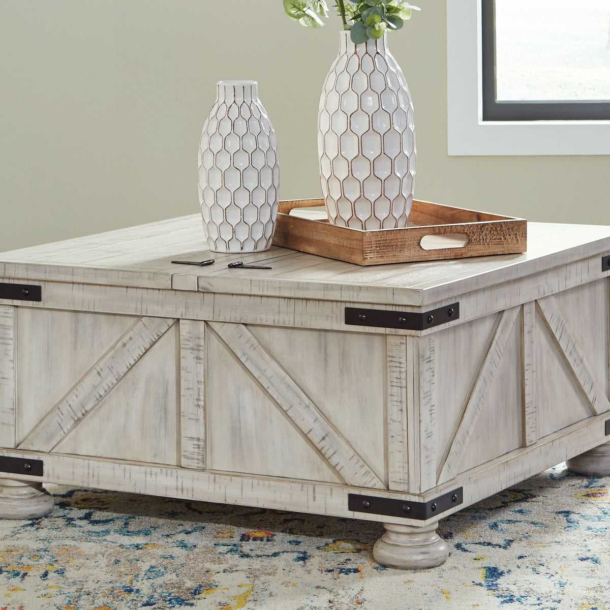 Carynhurst - Whitewash - Cocktail Table with Storage