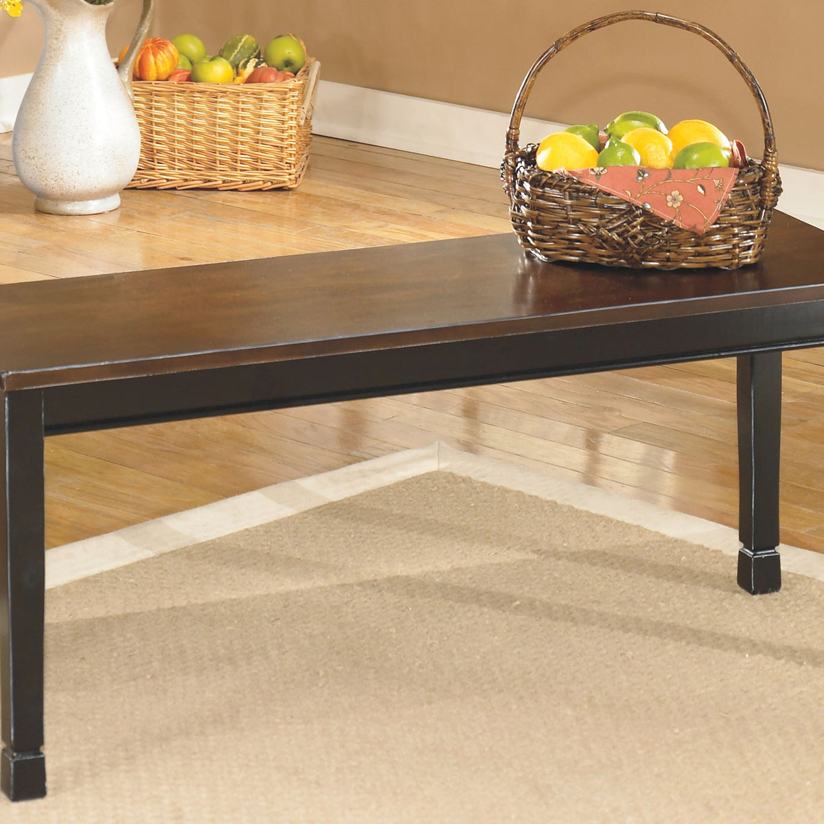 Owingsville - Large Dining Room Bench - Black / Brown