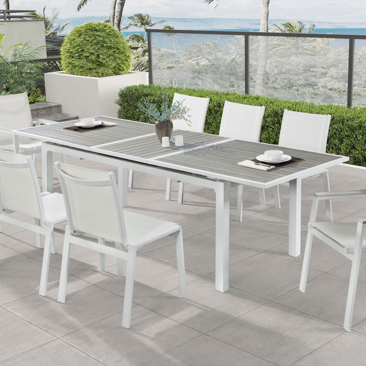 Nizuc - Outdoor Patio Extendable Dining Table