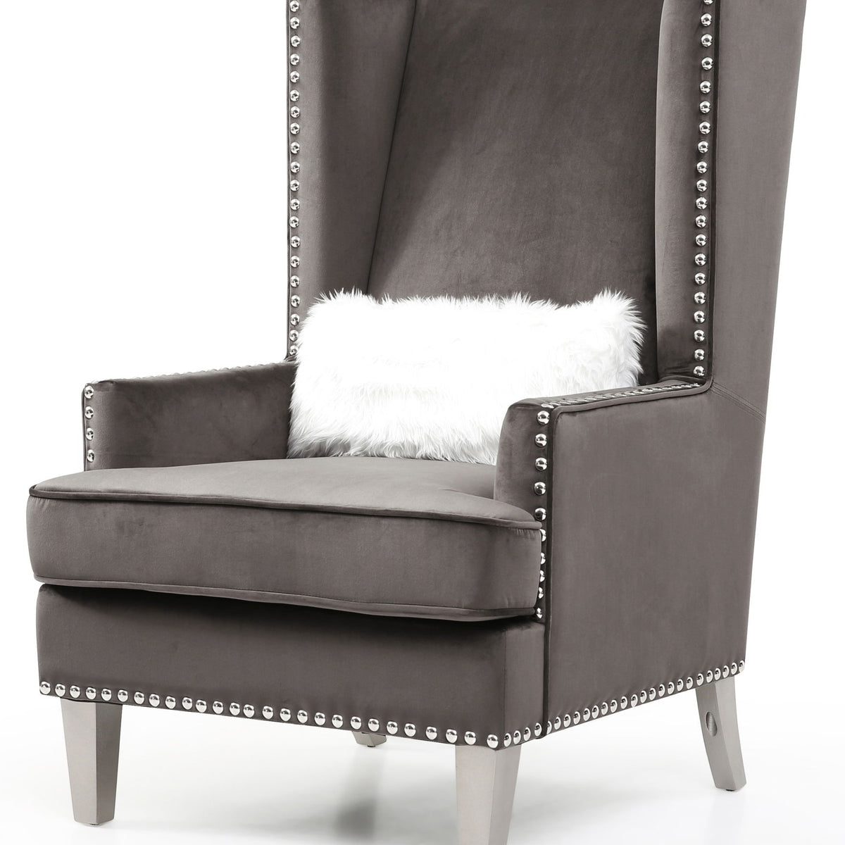 Elegant Traditional Accent Chair