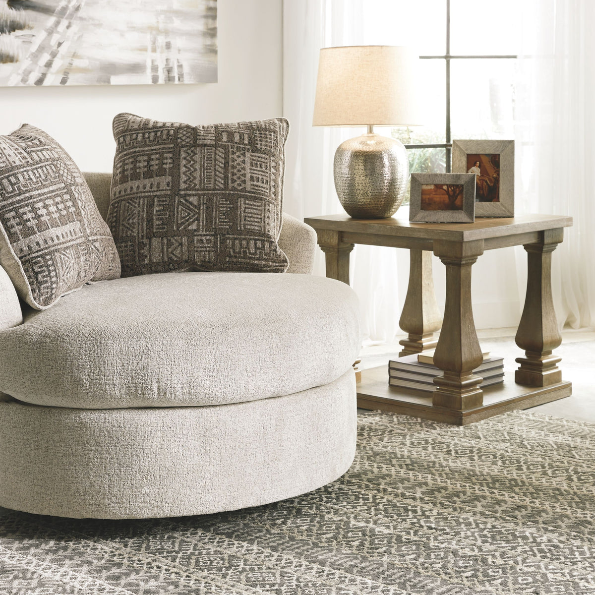 Soletren - Living Room Set
